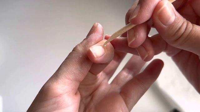 Как делать маникюр в домашних условиях. Уход за ногтями дома. Маникюр в домашних условиях