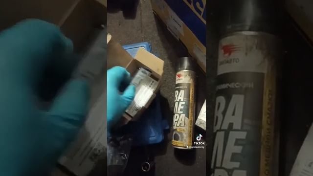 Замена задних тормозных дисков Ford Galaxy 2014, диски Metelli, колодки Icer смотреть онлайн