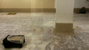 Полимерный пол в подземном паркинге в Москве от профессионалов. Устройство полов. Полный цикл работ