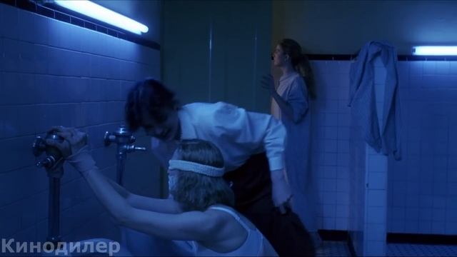 В далеком будущем служанки стали самым ценным ресурсом смотреть онлайн