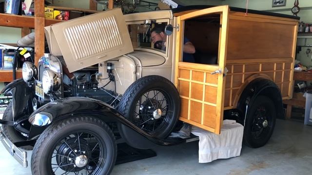 Ford Model A rescue! 1930 Woody back on the road смотреть онлайн