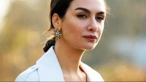 НЕ УПАДИТЕ! Вот как выглядит муж актрисы - Бирдже Акалай