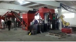 Лего станок. Робот не ломает фаски, укладывая друг на друга лего кирпич на поддоне