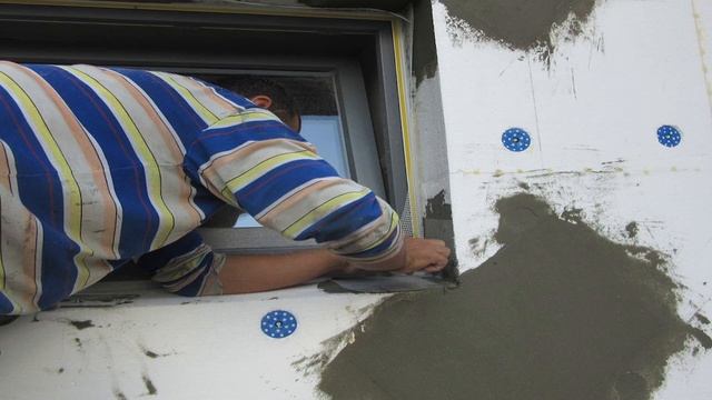 Формирование уклона под установку отлива, диагональные и внутренние косынки по углам оконных проёмо смотреть онлайн