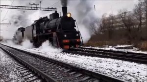 Паровоз едет.