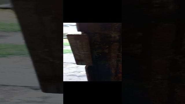 Второй раз в жизни варю электросваркой.