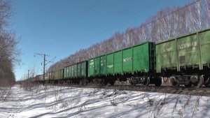 Электровоз ВЛ80Т-787 с грузовым поездом