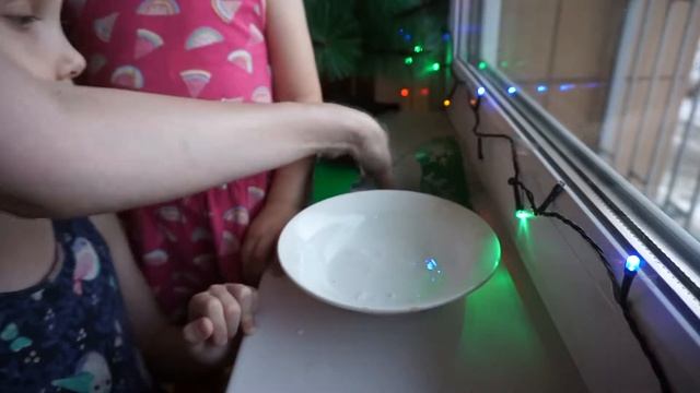 Украшаем окна к Новому году // Снежинки своими руками //Украшение на НОВЫЙ ГОД