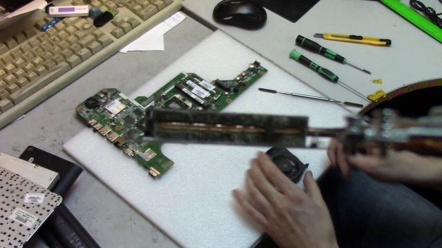 Перегревается ноутбук hp (HP G6-2319sr) - Fix it all #1 смотреть онлайн
