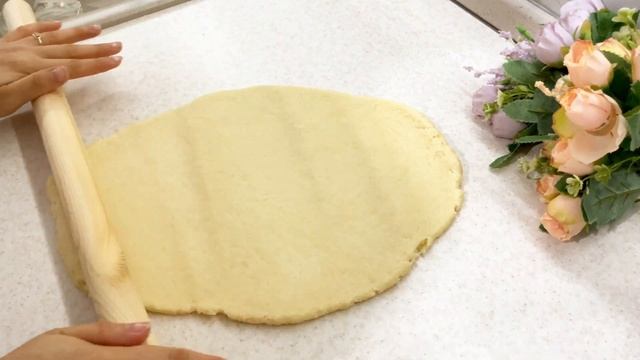 НЕЖНЫЕ И ПЫШНЫЕ РОГАЛИКИ ЗА 15 МИНУТ!!! Самый простой и быстрый рецепт! Легкий десерт к чаю!