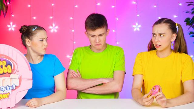 Большая, Средняя и Маленькая еда | Челлендж от Olala смотреть онлайн