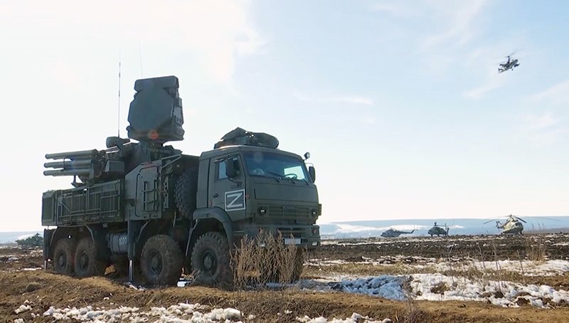 Российские военные за сутки сбили четыре беспилотника и вертолет ВСУ