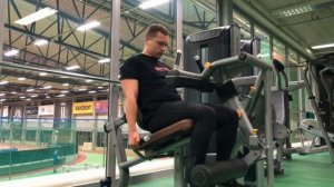 Leg Extensions /// Jalgade sirutamine trenažööril