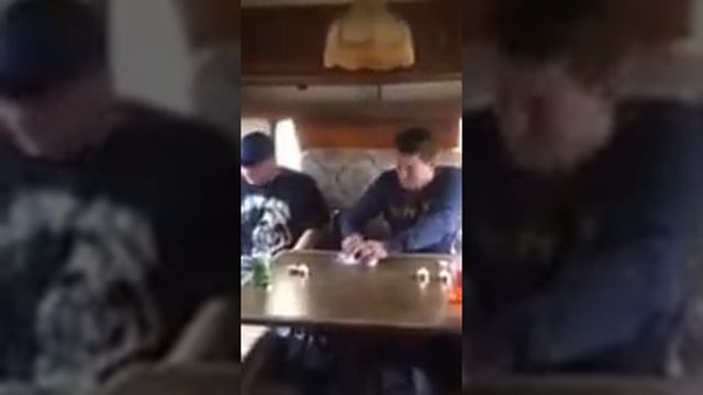 Решили съесть просроченную селёдку. смотреть онлайн