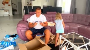 У ШЕРЛОКА БОЛИТ ГОРЛО, ЕДЕМ К ВРАЧУ. ЖДЕМ МАМУ С РОДДОМА. ДЕНЬ БРОС ШОУ