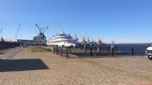 Причал на речном вокзале в городе Казани.