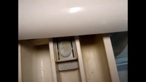 Как вытащить лоток для порошка из стиральной машины