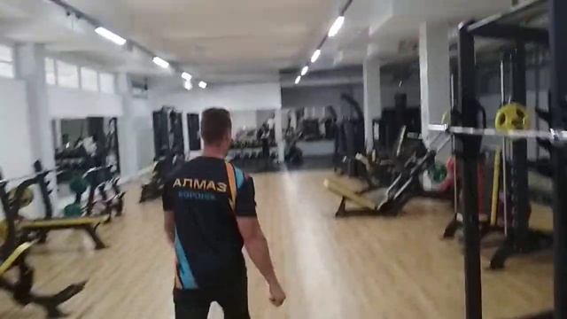 Упражнения для укрепления и закачки мышц спины