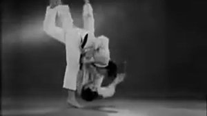 Дзюдо -  Подхват изнутри