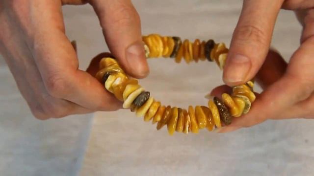 Браслет янтарный пейзажный / www.artshop-rus.com смотреть онлайн