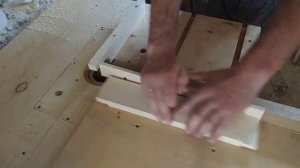 Из простой доски шикарный стул. Резной стул своими руками. Резьба по дереву.