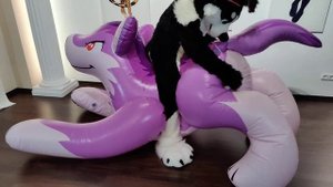 Perforating new pink/violet Puffy wolf (inflatable animal popping)