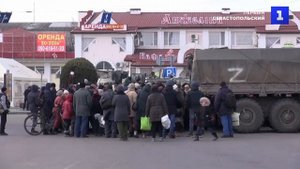 Жителям Херсона доставили более 75 тонн гумпомощи из России