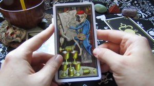 Онлайн гадание Таро/Любит или не любит? Любил ли он меня сегодня?