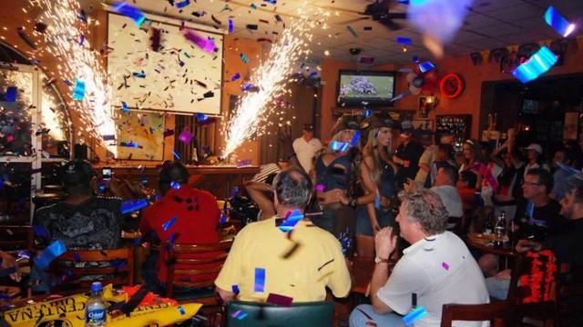 Hotel Del Rey en San José смотреть онлайн