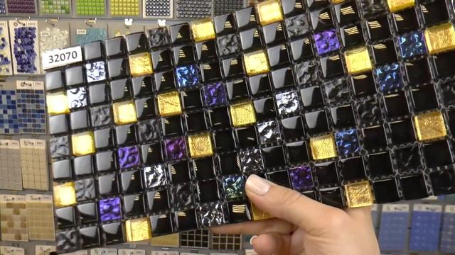 Черная мозаика с золотыми вставками смотреть онлайн