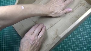 Полка  из картона для бумаги своими руками .