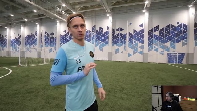 РЕАКЦИЯ НА 2DROTS НОВИЧОК КЛУБА vs 2DROTS! СКОРОПУП БЬЕТСЯ С ЛЕГЕНДАМИ смотреть онлайн