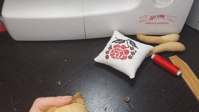 Мастер-класс по пошиву текстильной игрушки " Кошка".Видео 8. смотреть онлайн