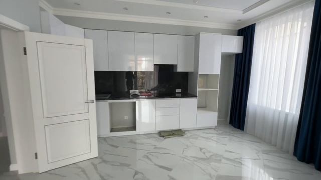 Большой и красивый дом 300 кв.м. с ремонтом и мебелью в Геленджике