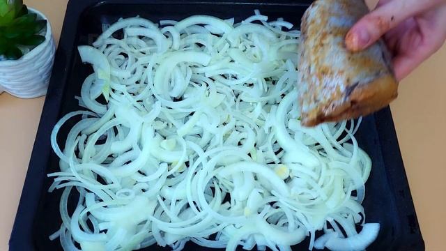 Жареная рыба уже в прошлом! Знакомая из Одессы научила, МИНТАЙ теперь готовлю только ТАК на ужин! смотреть онлайн