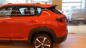 Хочу автомобиль с автосалона. Новые китайские тачки.