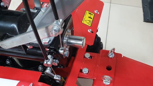 Картофелекопалка вибрационная ККМ-3 к м/б с ВОМ 18 мм смотреть онлайн