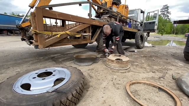 Замена колёс на ГАЗ 3309. Гайковерт, болгарка milwaukee.