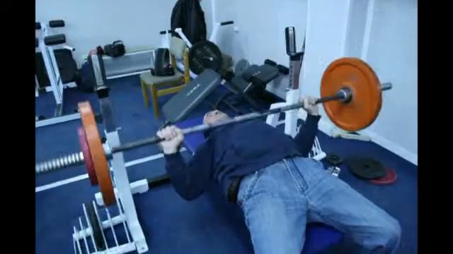 Профессиональный жим. Powerlifting смотреть онлайн