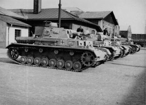 Постройка модели танка Pz-4E от Звезды в 35-м масштабе. Часть 12