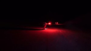 Ночной новогодний спуск с фаерами с вершины на горных лыжах и сноубордах 2017