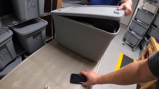 I Hired This Guy to Pull My eBay Orders смотреть онлайн