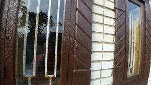 Реставрация старых окон на даче, поэтапная покраска, результат до и после