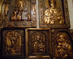 Резные иконы