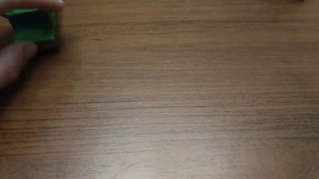 Две старые поделки из дерева. смотреть онлайн