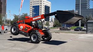 MANITOU MLT-X 735 TLSU. Езда на двух колёсах!