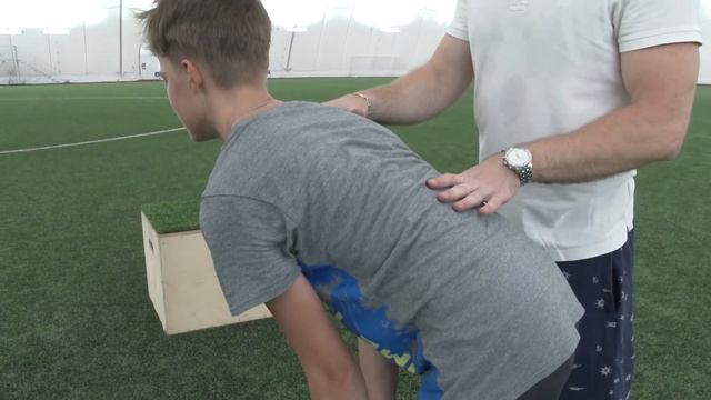 Школа Хоккея. Растяжка перед прыжковой тренировкиой смотреть онлайн