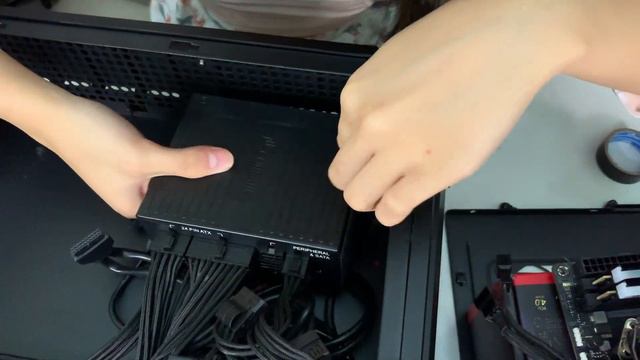 Gaming PC build tutorial | Console-sized PC