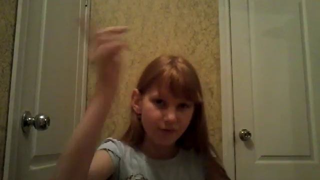 Показывают свою косметику))) смотреть онлайн