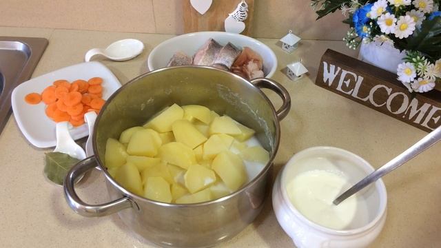 ОЧЕНТ ВКУСНЫЙ МИНТАЙ С ОВОЩАМИ В СМЕТАНЕ / КАК ВКУСНО ПРИГОТОВИТЬ РЫБУ.#рыба #рецептрыбы #минтай